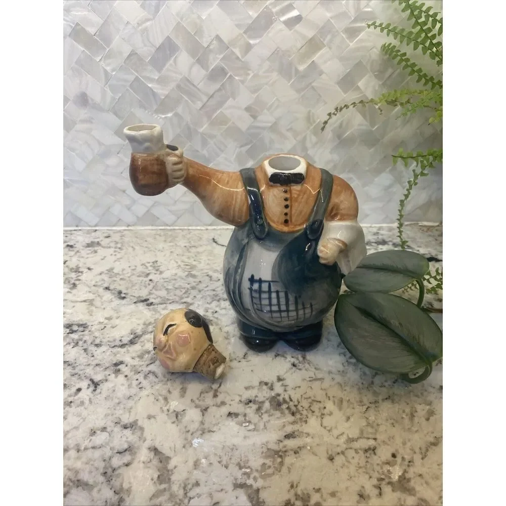 Vintage Ceramic Waiter Holding Pitcher Liquor Wine Decanter Bottle‎ Japan
